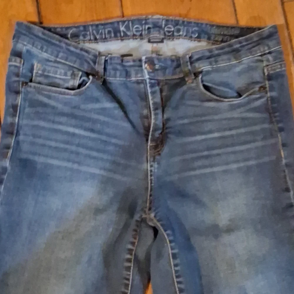 Calvin Klein Women's Denim Skinny Jeans - Picture 4 of 7